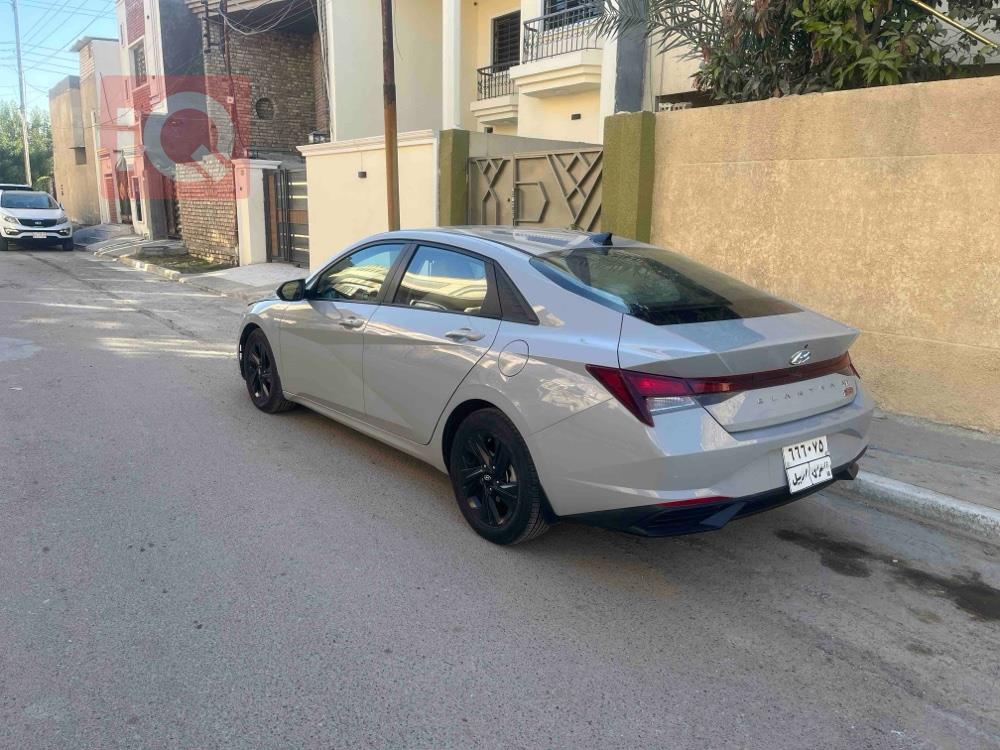 هیوندای ئەلەنترا